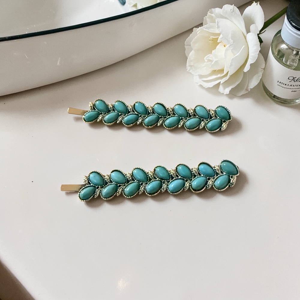 Elegant Faux Turquoise Hair Clips